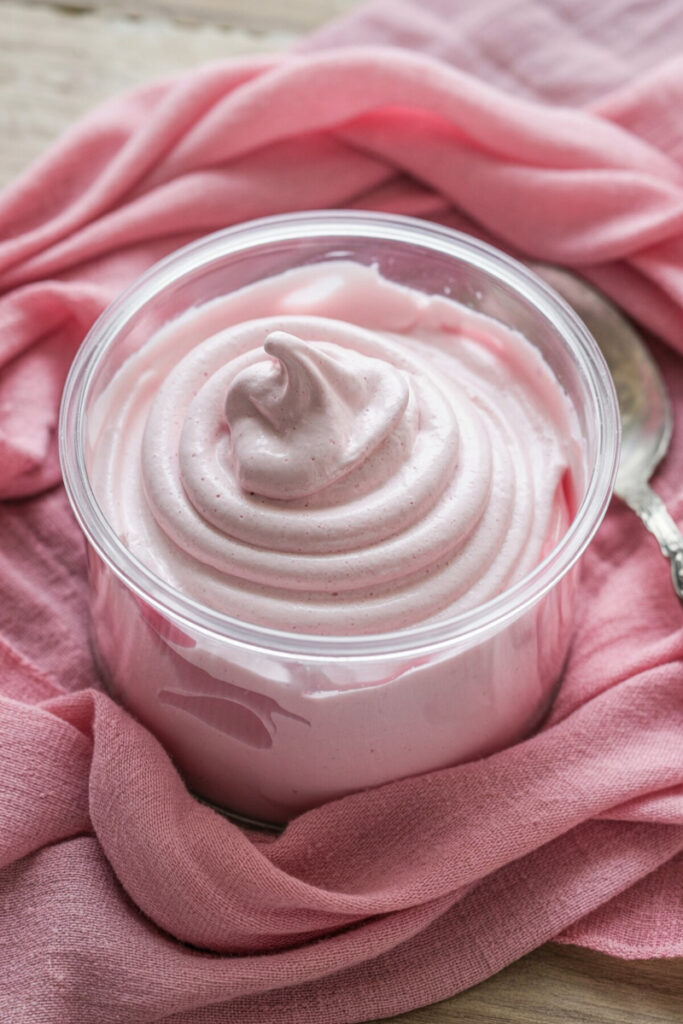 White Chocolate Raspberry mix cream